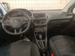 Peugeot 208 68 VTI Access Bild 5