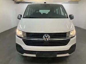 Volkswagen T6.1 Multivan 2,0TDI *150PS *INSP.+TÜV NEU *GARANTIE+FIN. Bild 3