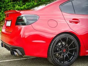 Subaru WRX STI 2.5 Sport (Red/Black Wingless Edition) Bild 5