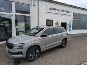 Skoda Karoq Sportline 4x4 DSG / AHK / Matrix / "19" Bild 2