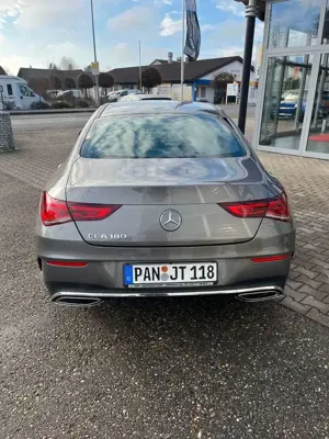 Mercedes-Benz CLA 180 Coupe Bild 2
