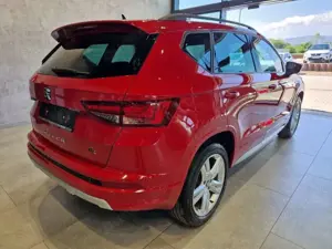 SEAT Ateca 1.5 TSI -FR- AHK+DSG+LED+Navi+u.v.m. Bild 2