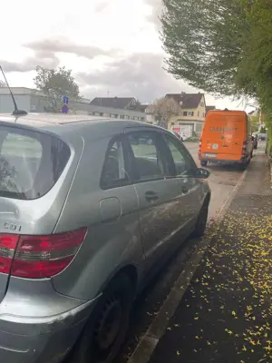 Mercedes-Benz 180 B-Klasse Bild 3