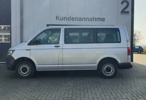 Volkswagen T6 Transporter T6, 9 Sitzer, Klima, 99 Tkm, EU6 Bild 3