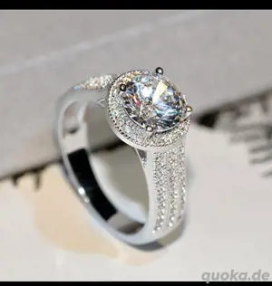 Ring Neu in der Verpackung