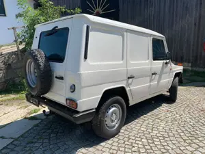 Mercedes-Benz G 300 GD Bild 2
