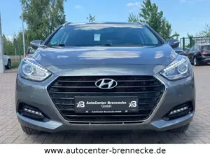 Hyundai i40 cw Trend*Panorama*Navi*8-fach* Bild 2