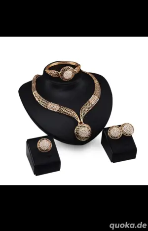 Kette Ohrringe Armband Ring-Neu in der Verpackung