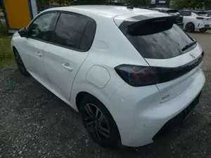 Peugeot 208 Allure Pack Bild 5