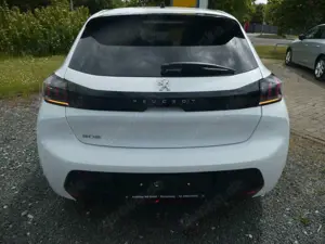 Peugeot 208 Allure Pack Bild 4