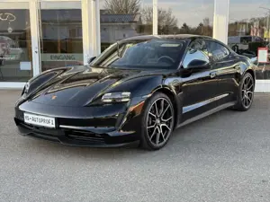 Porsche Taycan Perf. Plus 21" Matrix Sport Leder Approve