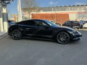 Porsche Taycan Perf. Plus 21" Matrix Sport Leder Approve Bild 5