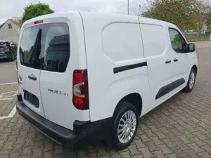 Toyota Proace City L2 1,5-l D-4D SS Meister Bild 4