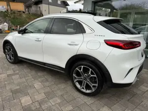 Kia XCeed 1.6 Platinum Edition*Pano*Automatik*4xSHZ Bild 5