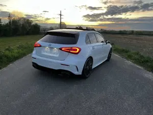 Mercedes-Benz A 250 7G-DCT AMG Line