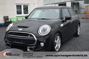 MINI Cooper S Aut. *PANORAMA*LEDER*NAVI*PDC*SHZG*