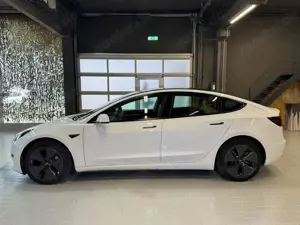 Tesla Model 3 Bild 4