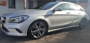 Mercedes-Benz CLA 180 Shooting Brake Automatik Urban Sitzh Navi LCD