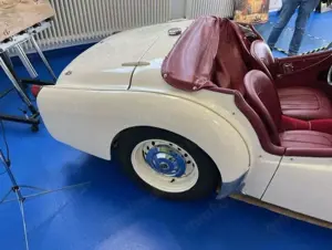 Triumph TR2 LHD-Komplett Restauriert seither 7 TKM gefahren Bild 4