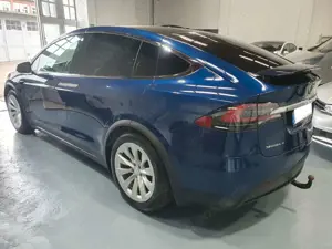 Tesla Model X 75D 4WD|Navi|LEDER|AUTOPILOT |AHK Bild 5