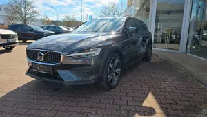 Volvo V60 Cross Country B4 D AWD Plus Auto Bild 3