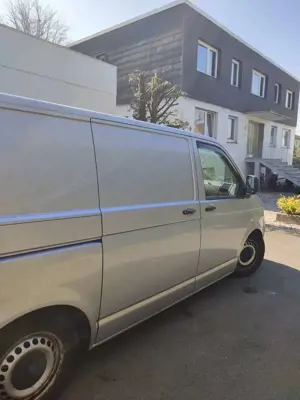 Volkswagen T5 Transporter Bild 3