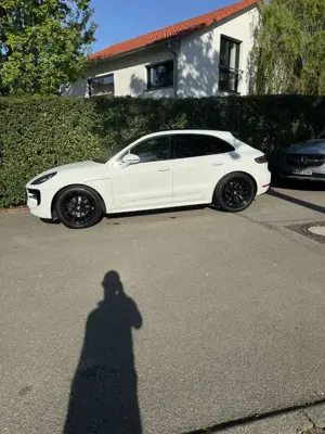 Porsche Macan Luftfahrwerk | Sportabgasanlage | Top-Zustand