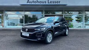 Volkswagen T-Roc Style NAVI*LED*SHZ*ACC*PDC*AHK*8-fach bereift