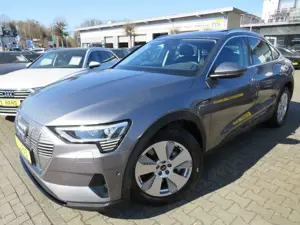 Audi e-tron 55 quattro Sportback PANO*LEDER*KAMERA*2,99%FIN.