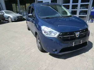 Dacia Lodgy SCe 100 Essential - 7 Sitzer -Kamera V/H