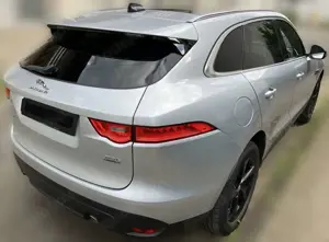 Jaguar F-Pace 25t PRESTIGE Panorama Standheizung Head-Up Bild 4