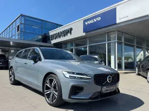 Volvo V60 T8*R-Design*NP 70.800*AWD*AHK*ACC*HK*Keyl