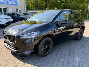 BMW 218 d Active Tourer Head-up/ 360°/ Curved/ Ambien