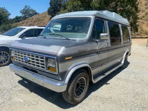 Ford Others Econoline E150 Hightop Van, 302cui V8, Klima
