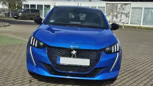 Peugeot 208 e-208 GT Navi, Panorama, Allwetterreifen, 11 KW Bild 2