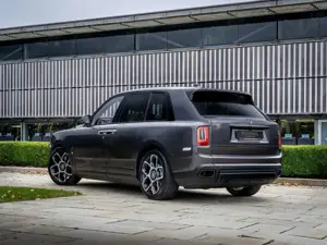 Rolls-Royce Cullinan Black Badge Cullinan *PROVENANCE* Bild 2