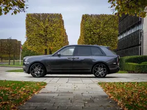 Rolls-Royce Cullinan Black Badge Cullinan *PROVENANCE* Bild 3