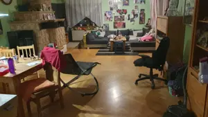 Wohnen Kostenlos! Single Frau gesucht, gerne mit Kind! Haus 150 qm und Garten 600 qm.