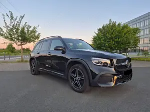 Mercedes-Benz GLB 220 AMG 4M 7-Sitzer ACC LED Panorama Burmester HeadUp,Carbon,Night Paket,Volleder Bild 4