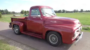 Ford F 100 Pick Up  1/2 Ton Custum Cap