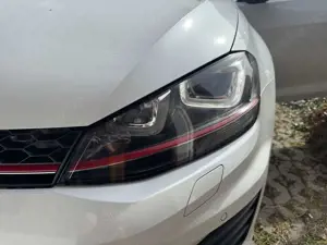 Volkswagen Golf GTI GTI Performance BMT Bild 2