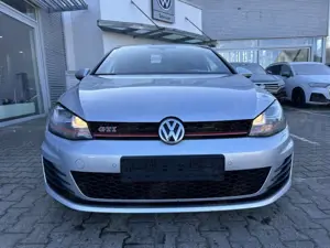 Volkswagen Golf GTI DSG PERFORMANCE*XENON*NAVI*PDC Bild 3