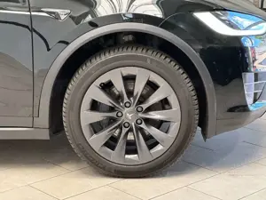 Tesla Model X 100D Dual Motor Allrad Navi*Leder*LED*20Zoll* Bild 5