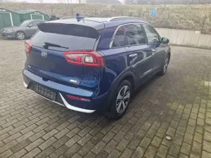 Kia Niro 1.6 GDI-Hybrid-Automatik+Navi+Alu+AHK+Teilleder+SH Bild 3