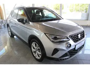 SEAT Arona Xcellence Beats FR Line*APPLE CAR PLAY*SHZ* Bild 3