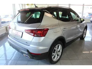 SEAT Arona Xcellence Beats FR Line*APPLE CAR PLAY*SHZ* Bild 4