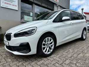 BMW 218 Aut. 7-Sitzer+NAVI+LED+PDC+SHZ Bild 3