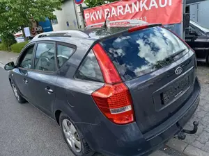 Kia Ceed SW / cee'd SW Vision