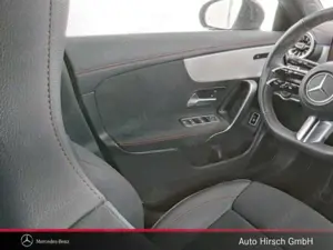 Mercedes-Benz CLA 200 CLA 200 SB AMG+Pano-Dach+MULTIBEAM+AHK+Kamera Navi Bild 5
