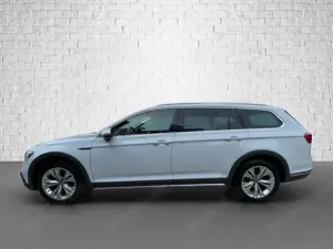 Volkswagen Passat Variant 2.0 DSG-Alltrack 4Motion Diesel Bild 2